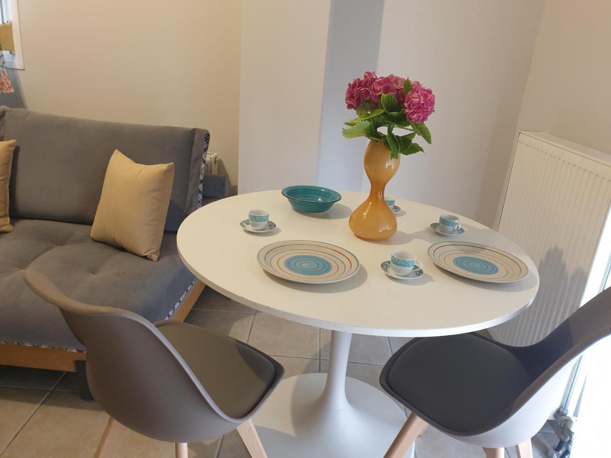 Comfortable Apartment In The Center Of Volos Very Close To The Port Exterior photo
