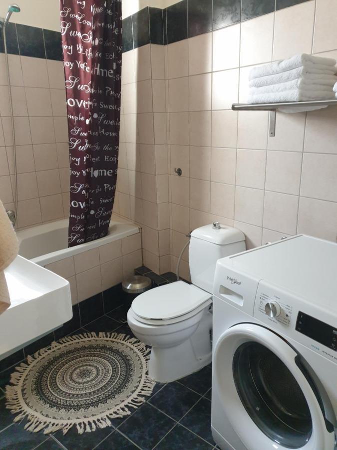 Comfortable Apartment In The Center Of Volos Very Close To The Port Exterior photo