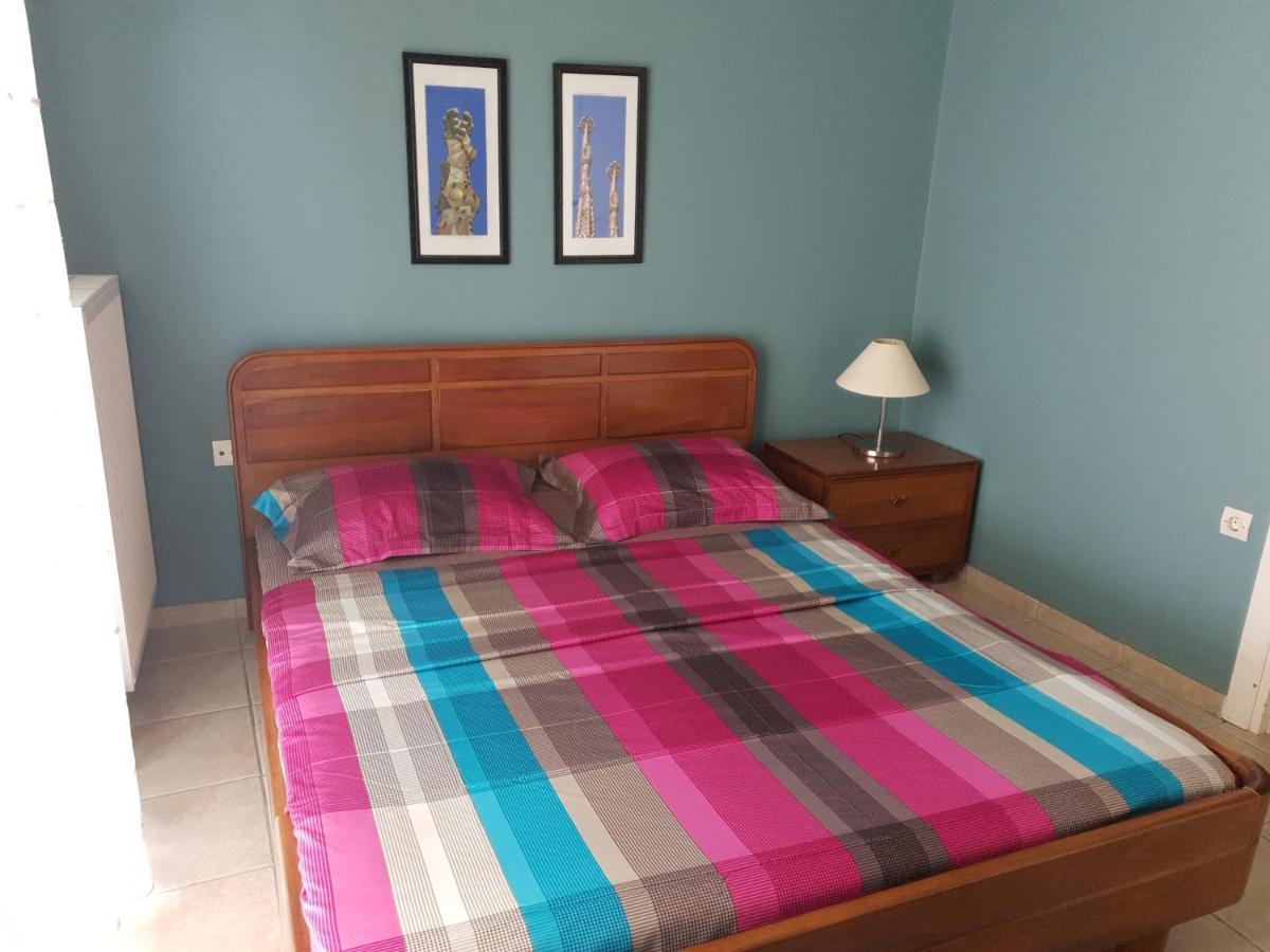 Comfortable Apartment In The Center Of Volos Very Close To The Port Exterior photo
